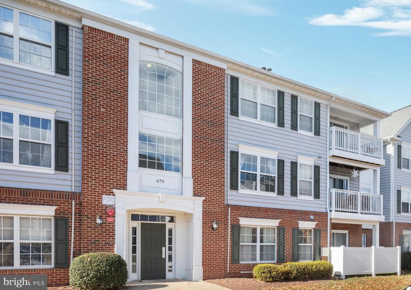 673 Constellation Square SE #b photo 1