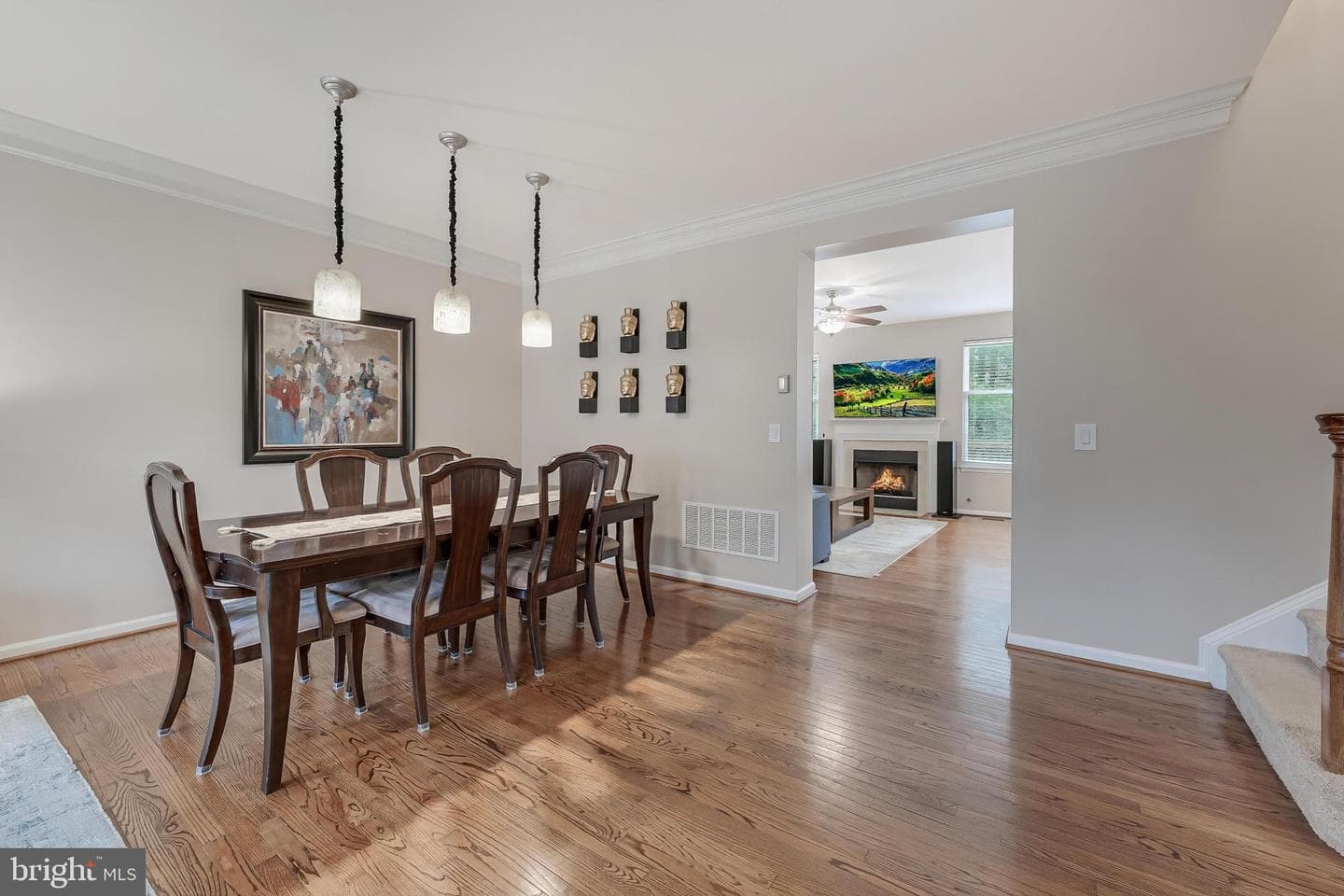 43893 Sandburg Square photo 8