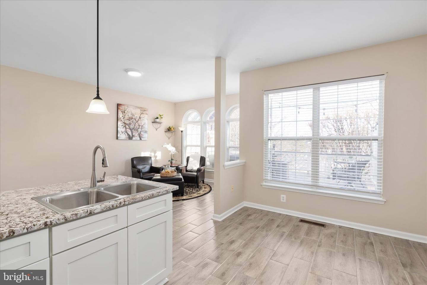 21314 Lord Nelson Terrace photo 12