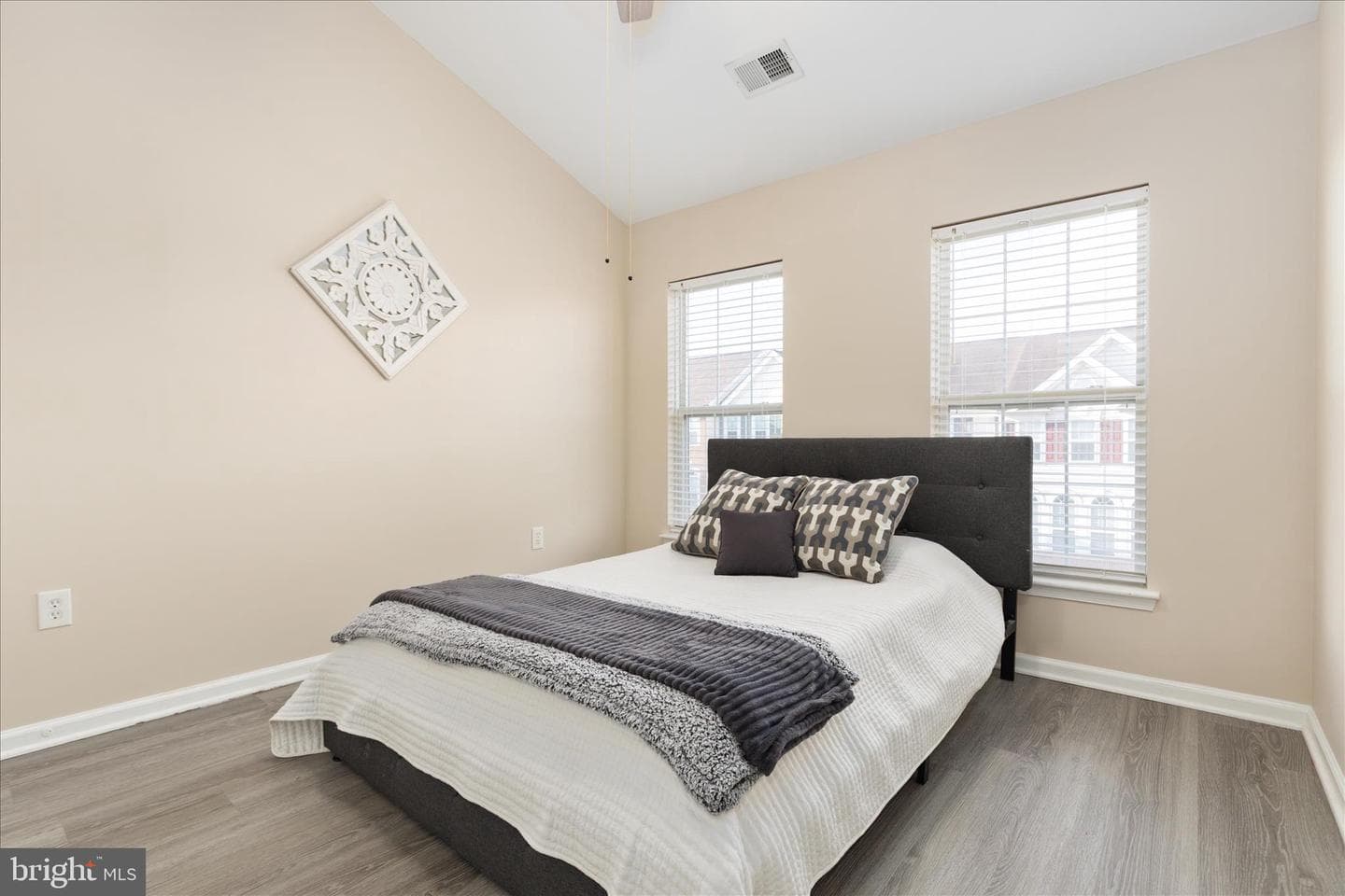 21314 Lord Nelson Terrace photo 20