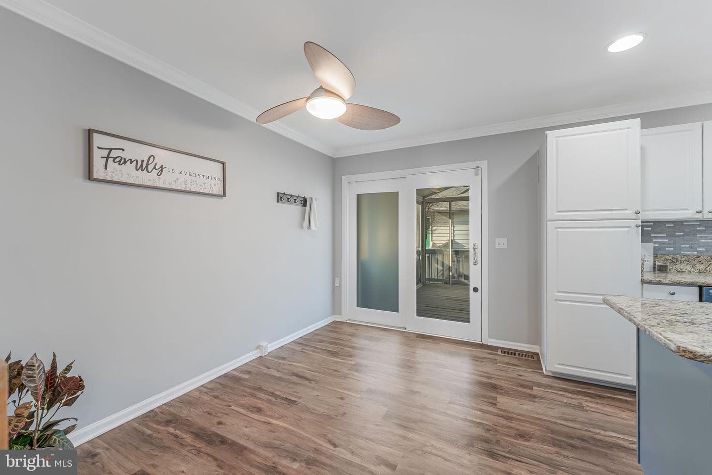 20419 Charter Oak Drive photo 10