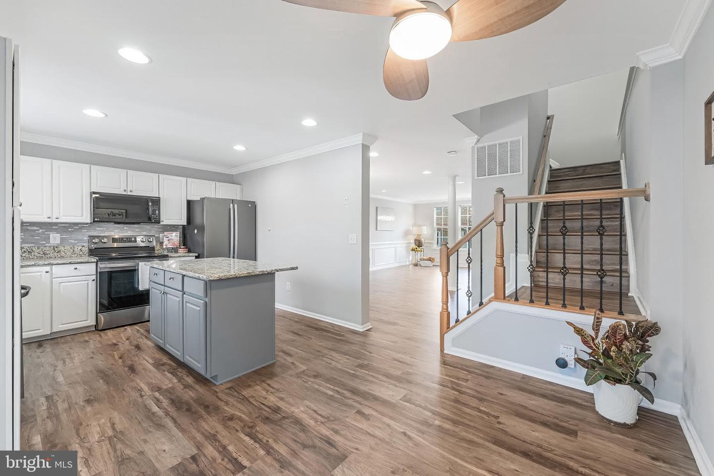 20419 Charter Oak Drive photo 12