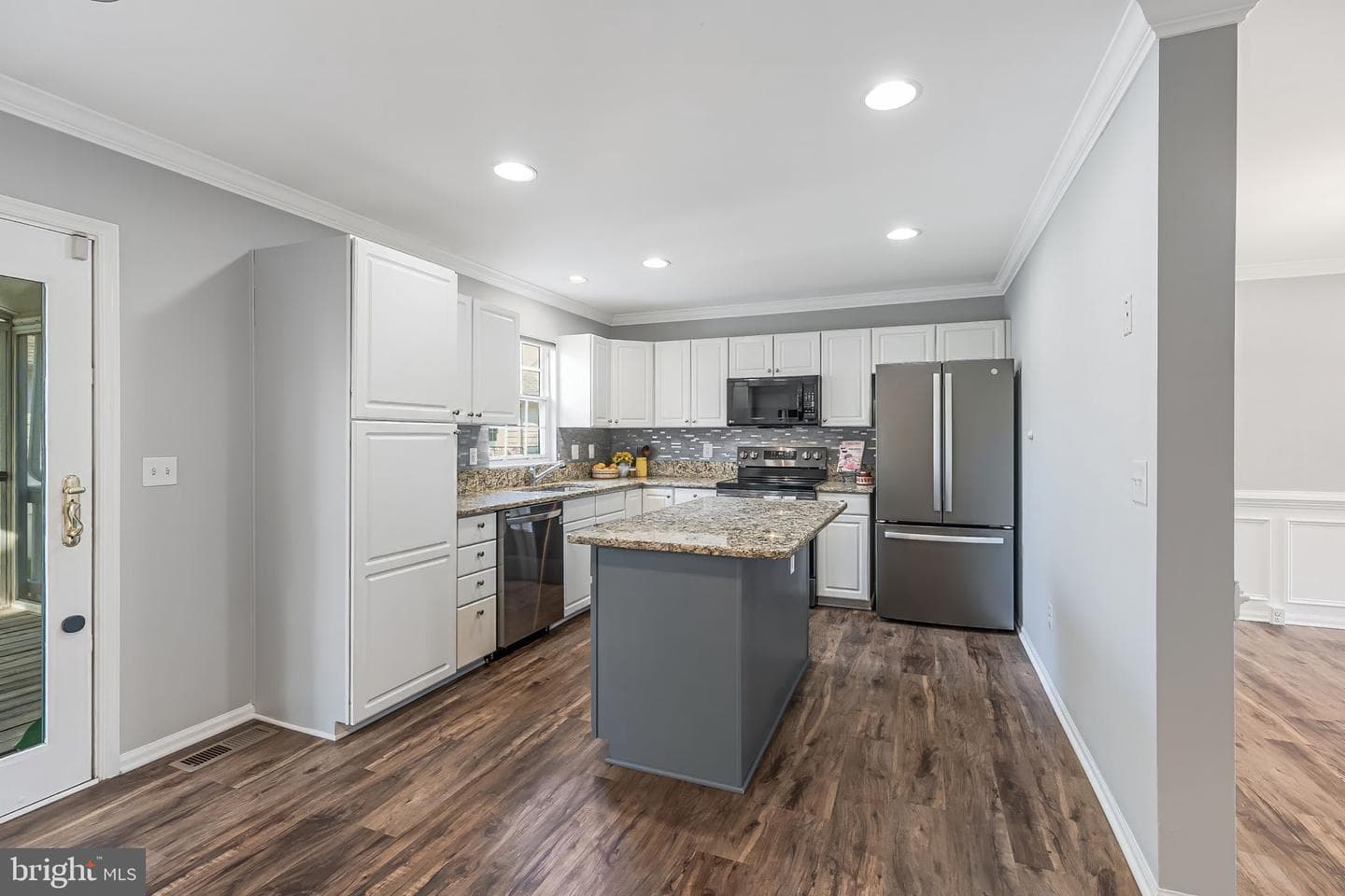 20419 Charter Oak Drive photo 13