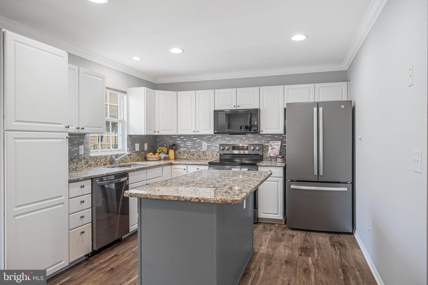20419 Charter Oak Drive photo 14