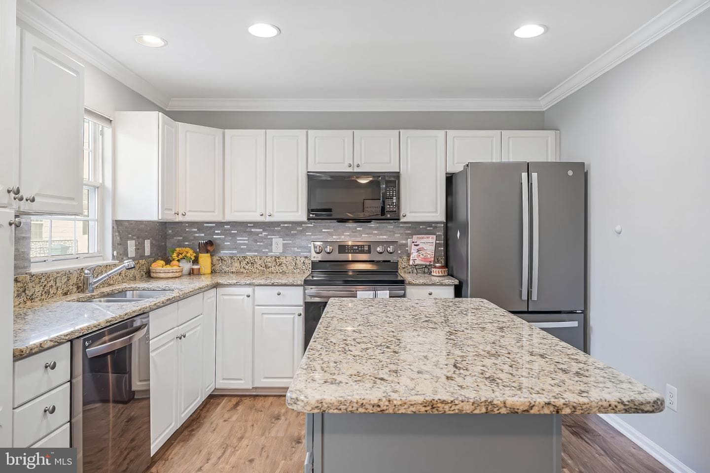 20419 Charter Oak Drive photo 15