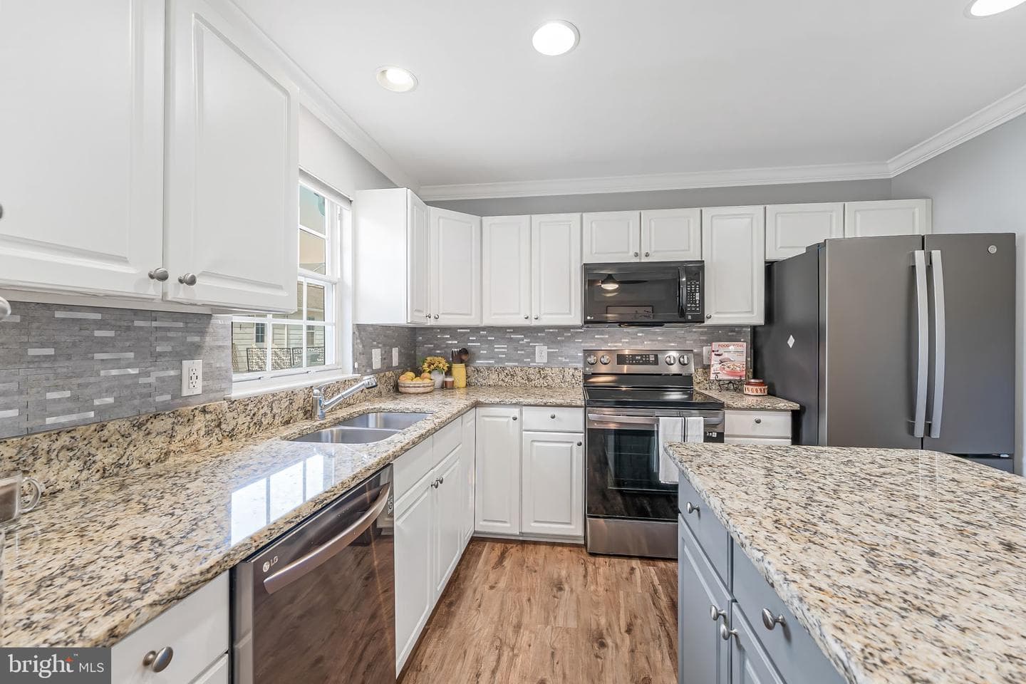 20419 Charter Oak Drive photo 16