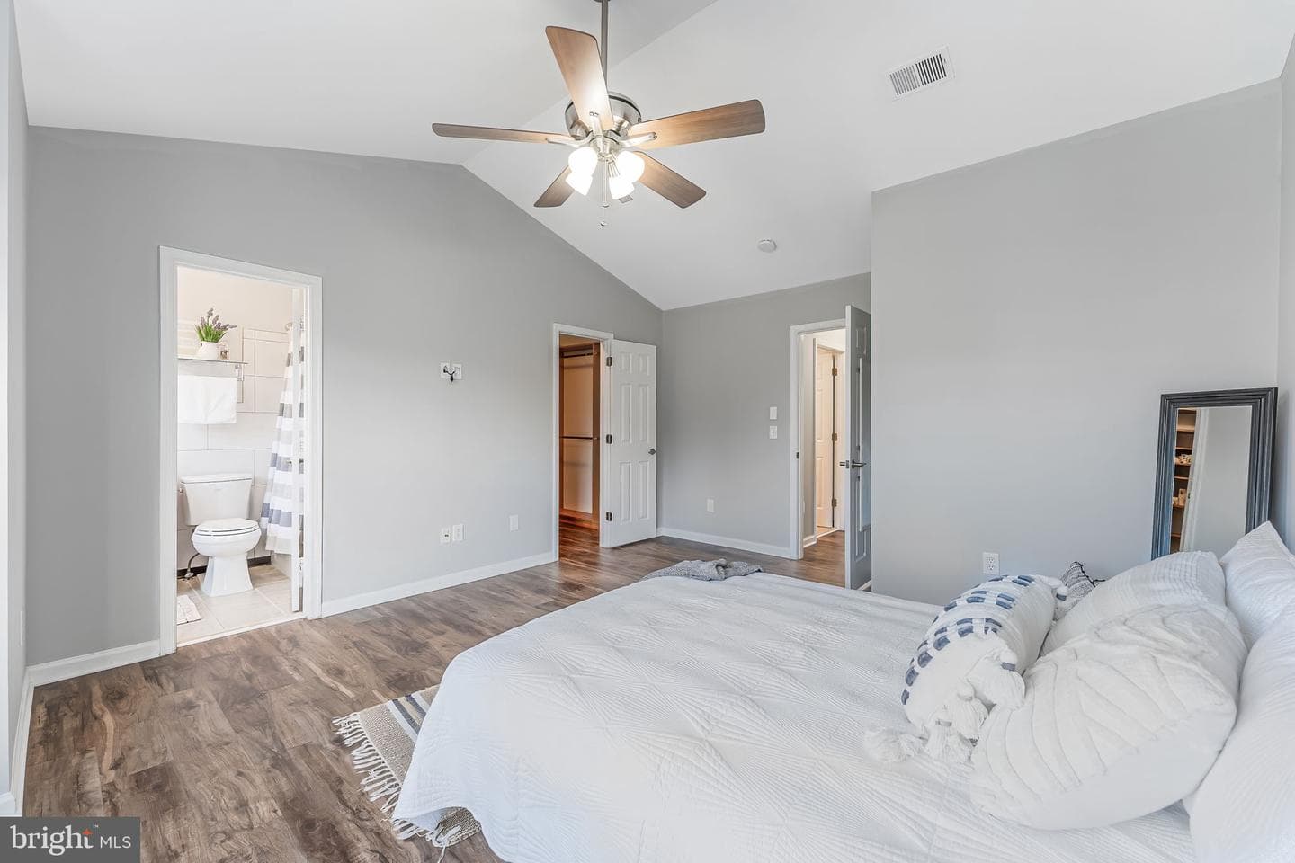 20419 Charter Oak Drive photo 25