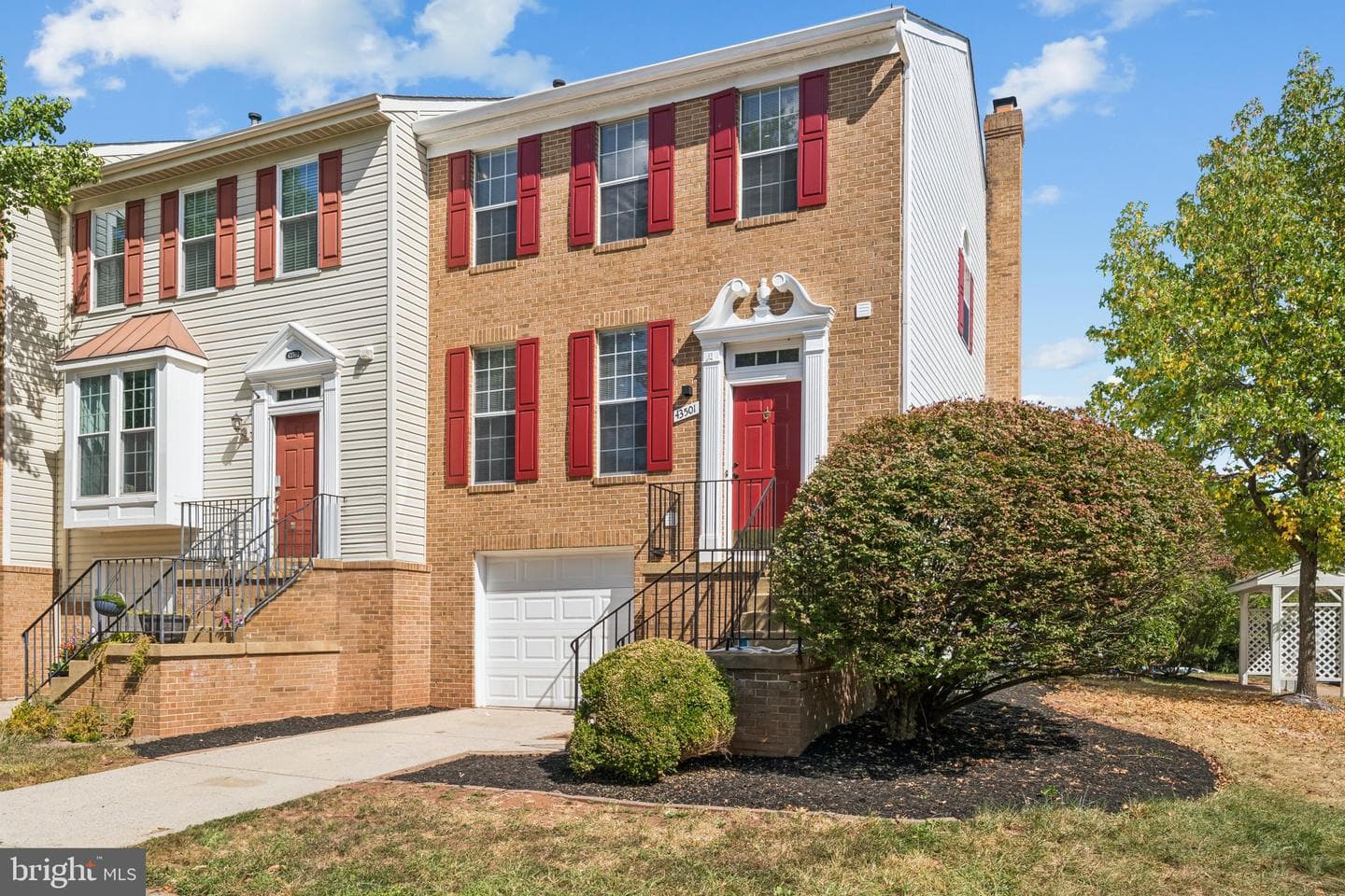 43501 Postrail Square photo 2