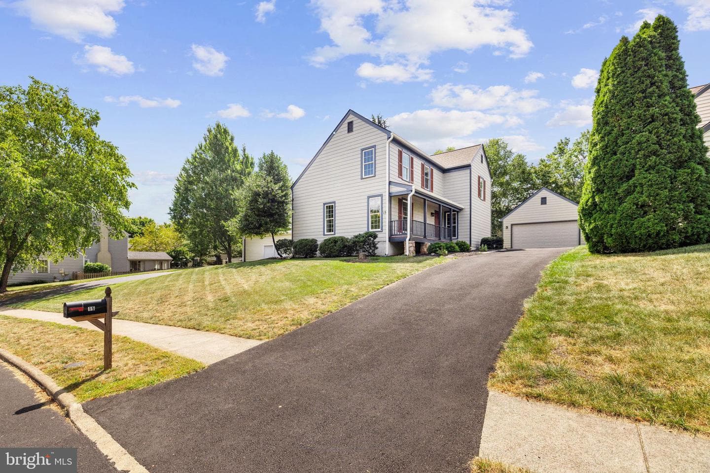 15 Linden Hill Way SW photo 3
