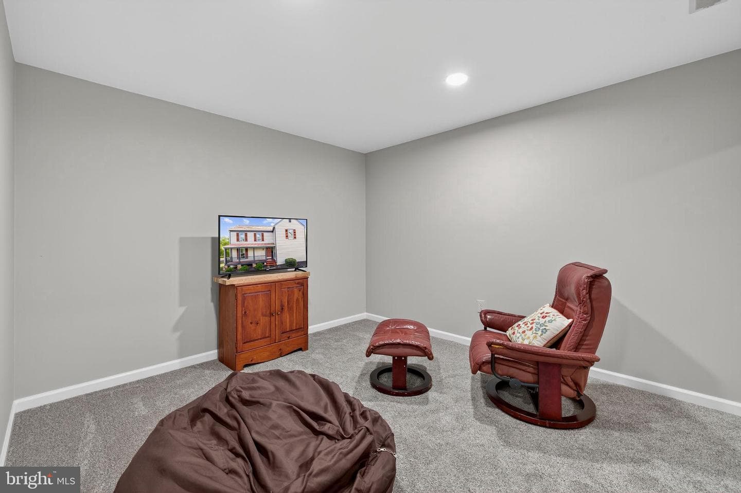 15 Linden Hill Way SW photo 51