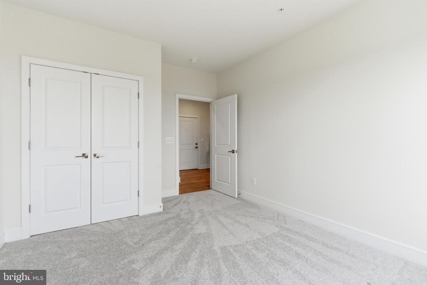 23669 Golden Embers Square #303 photo 37