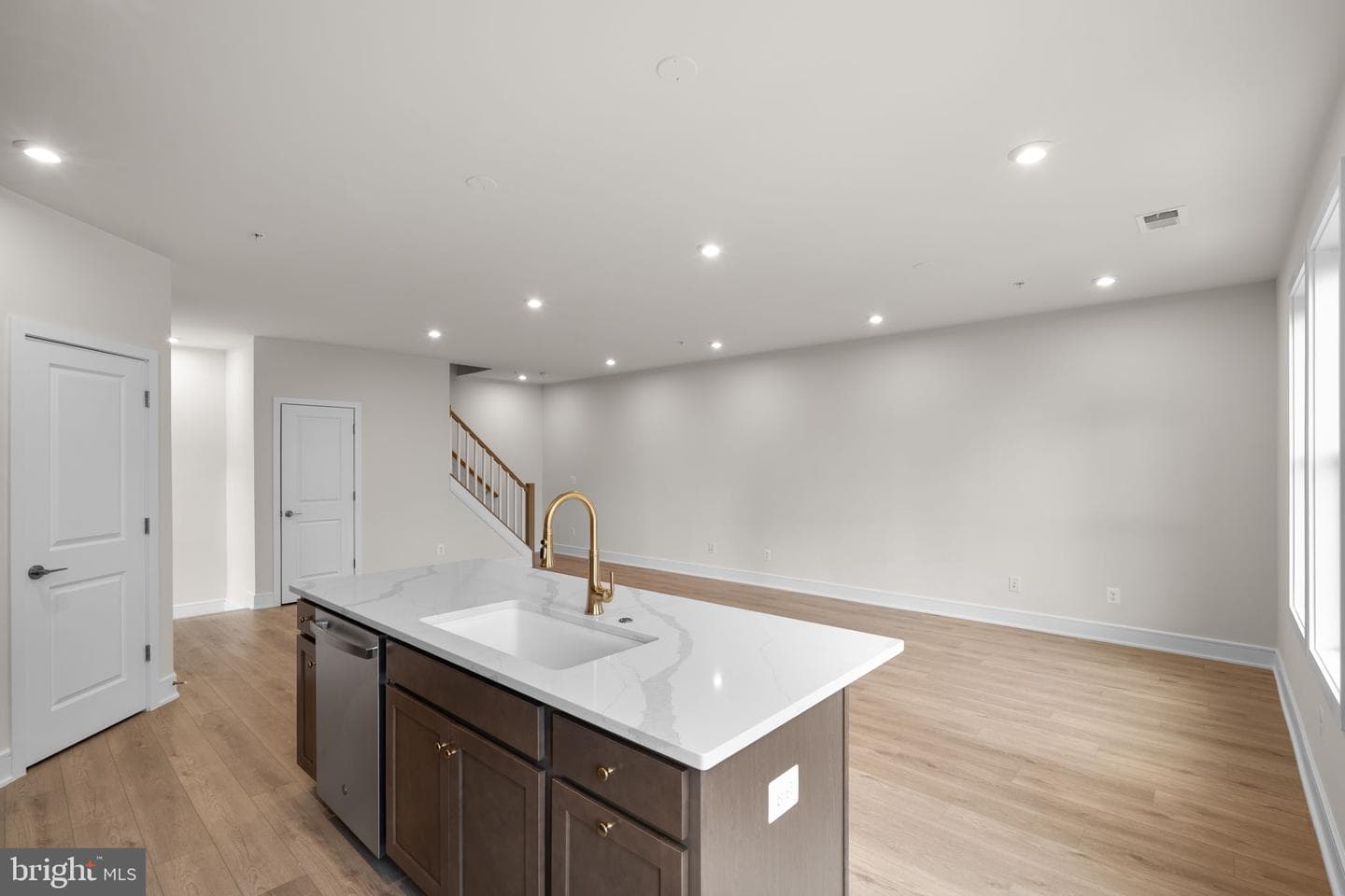 43305 Farringdon Square photo 10