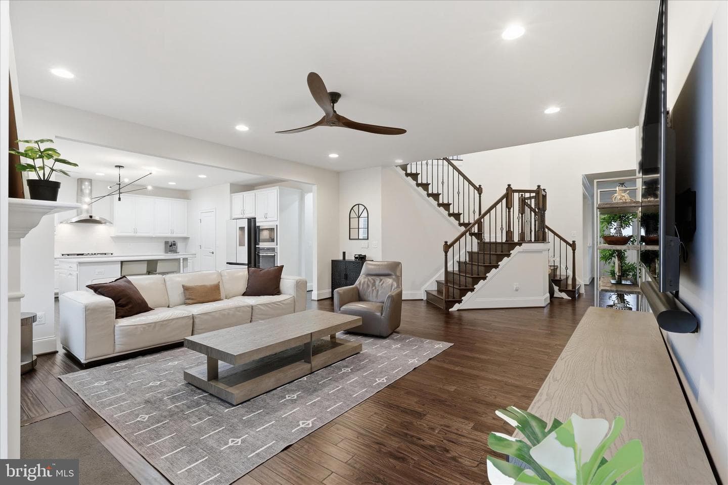 23698 Heather Mews Drive photo 22