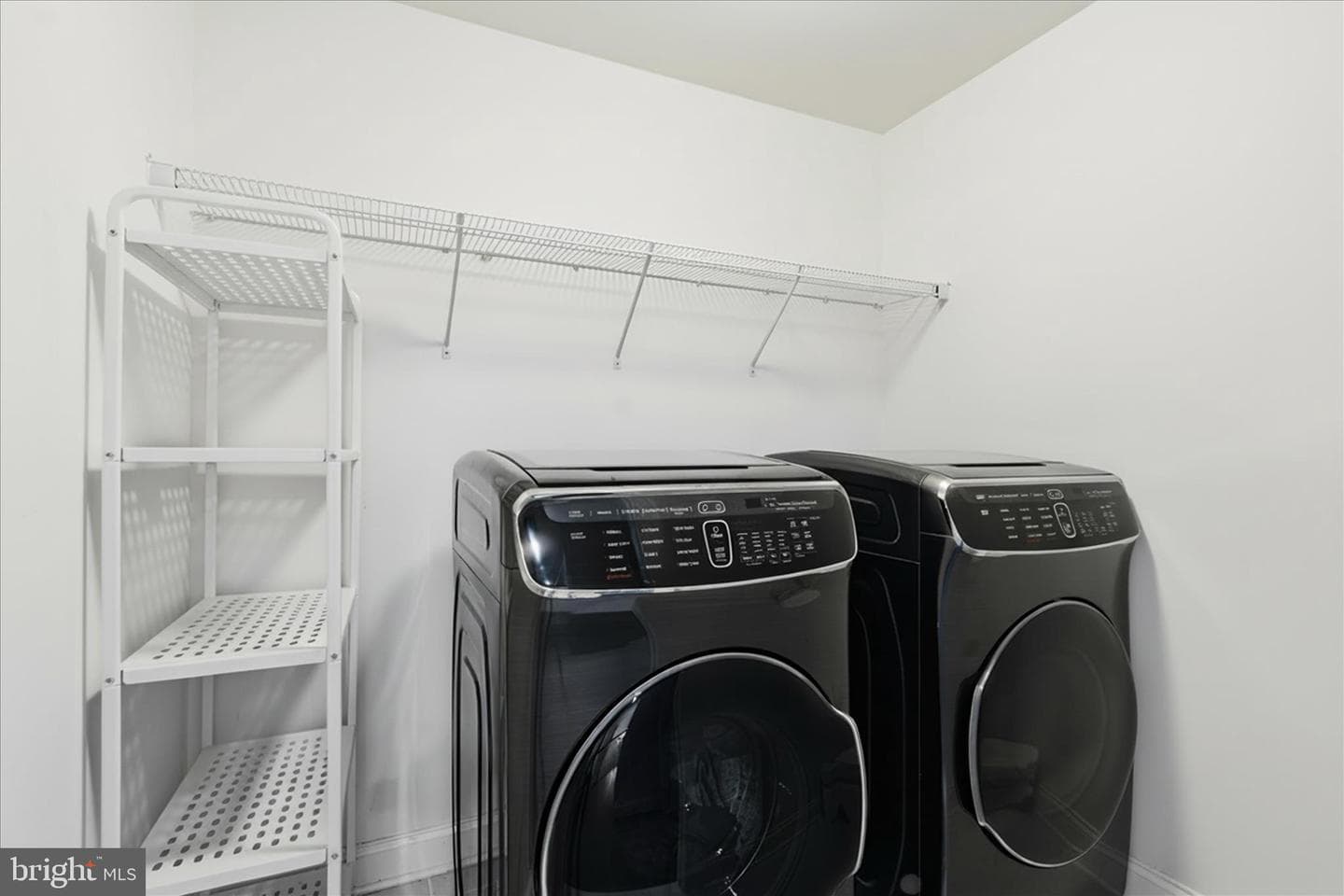23698 Heather Mews Drive photo 35