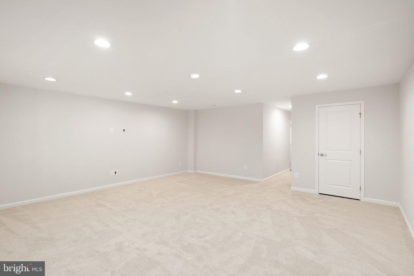 41688 Mcmonagle Square photo 15
