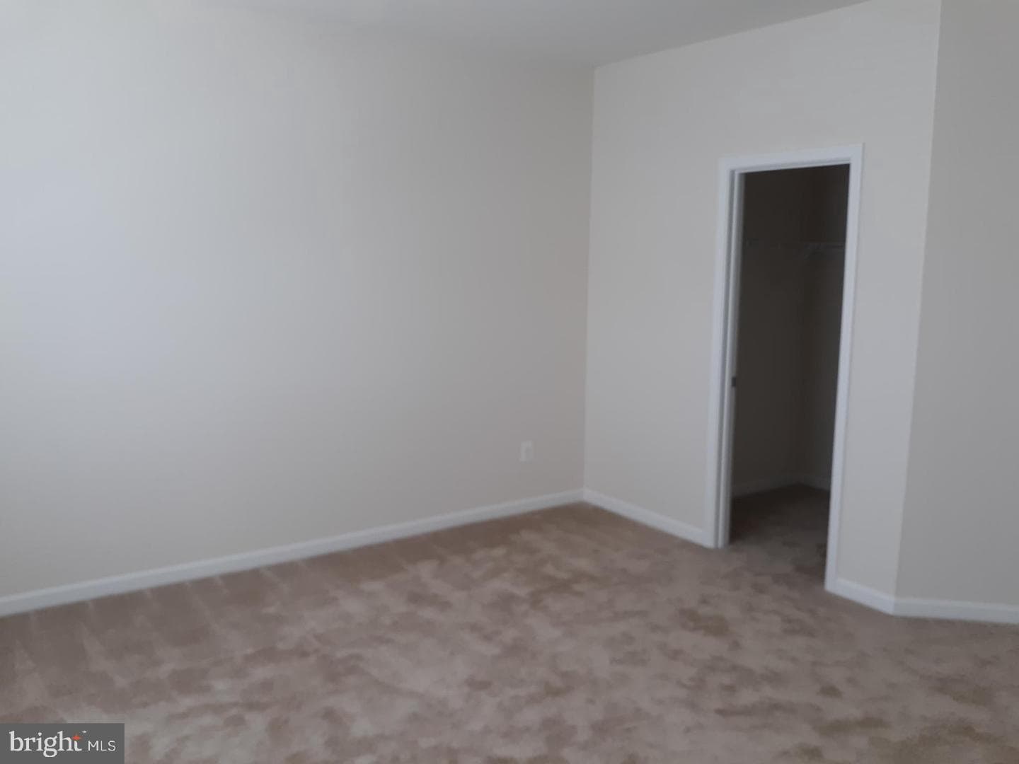 220 Apsley Terrace photo 11