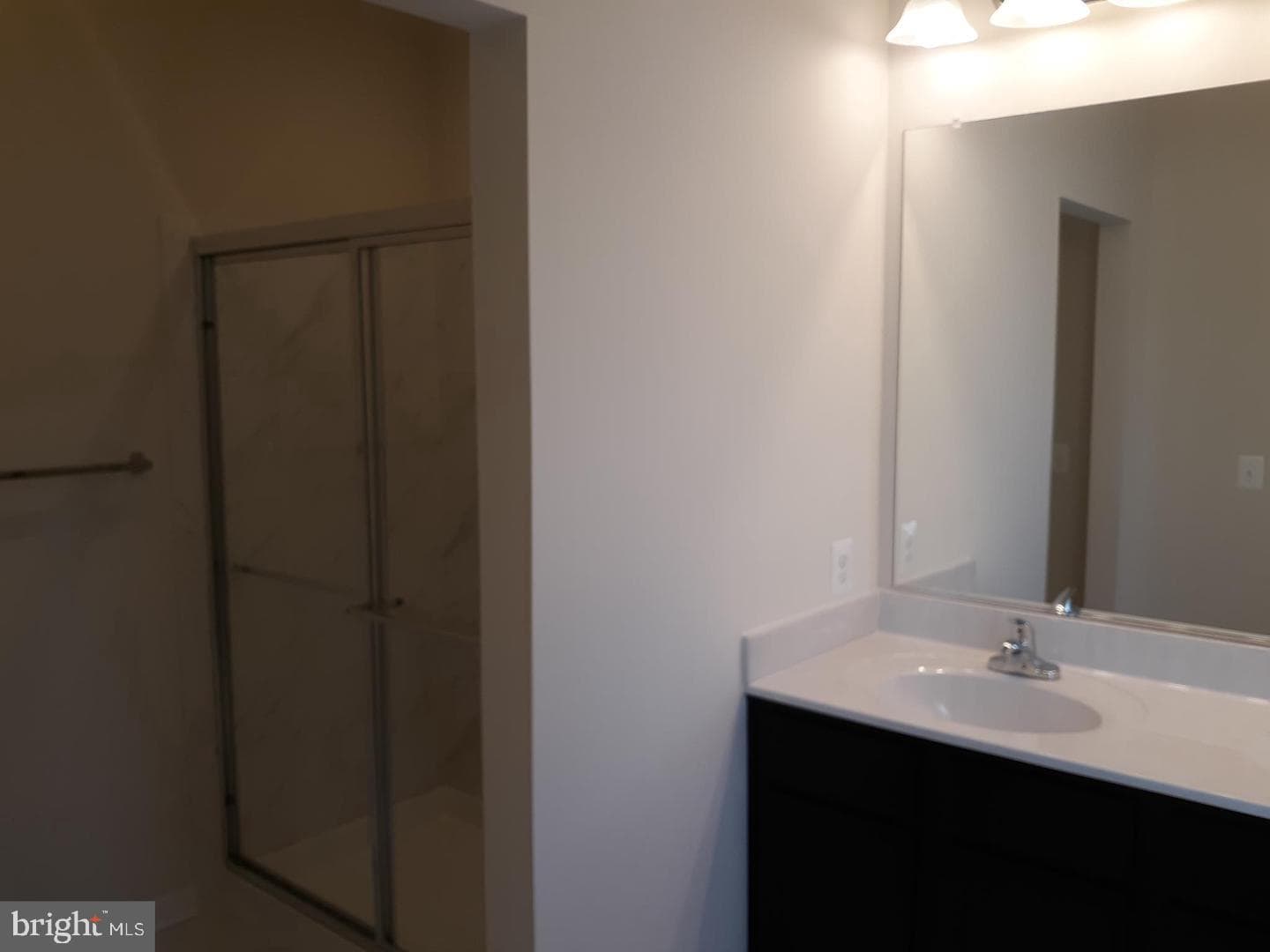 220 Apsley Terrace photo 12