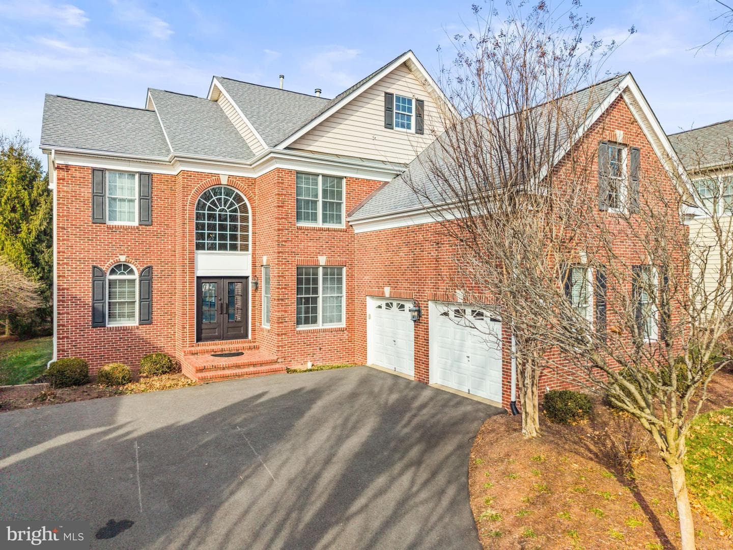 19873 Bethpage Court photo 2