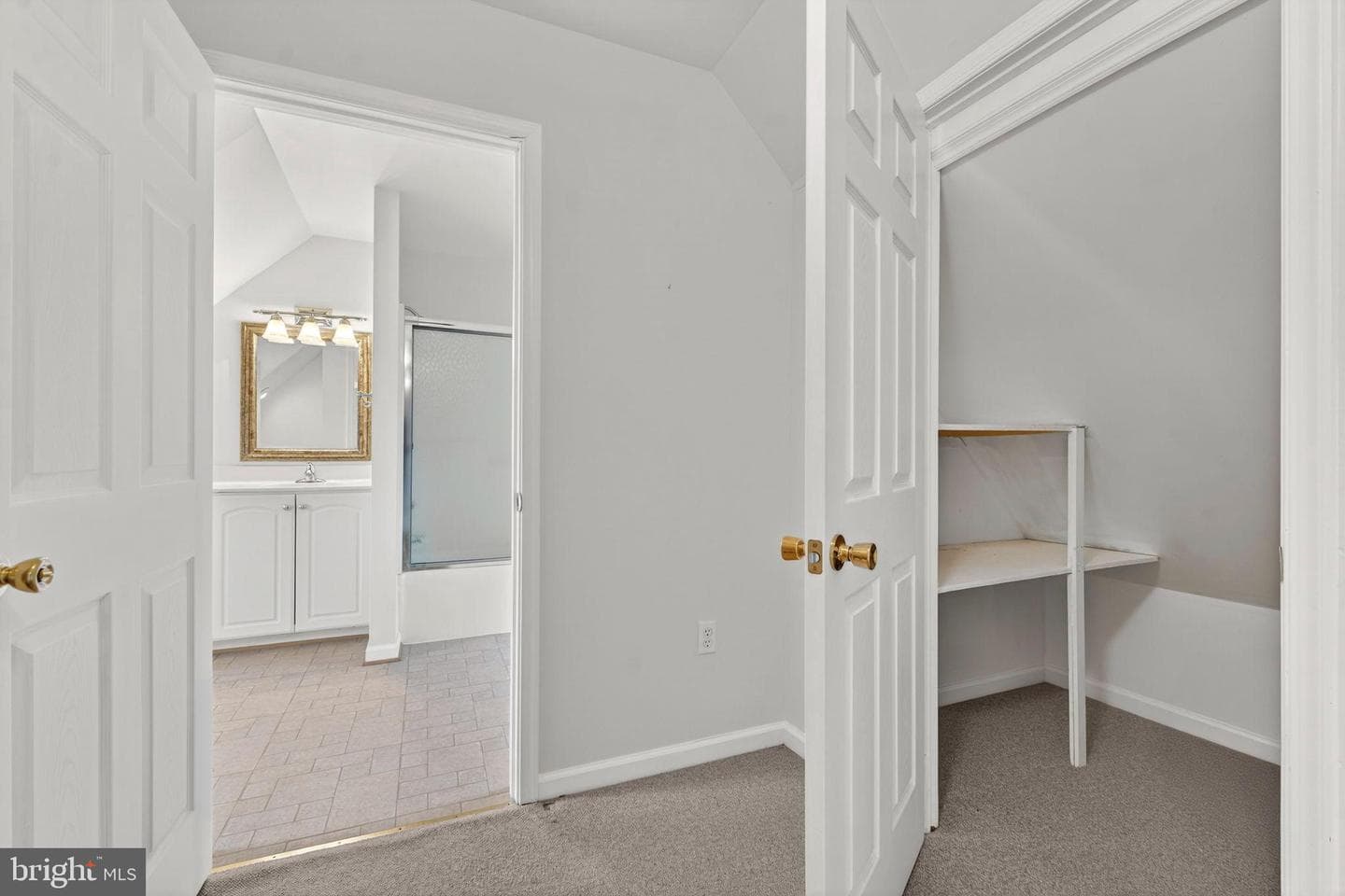 212 E Marshall Street photo 23