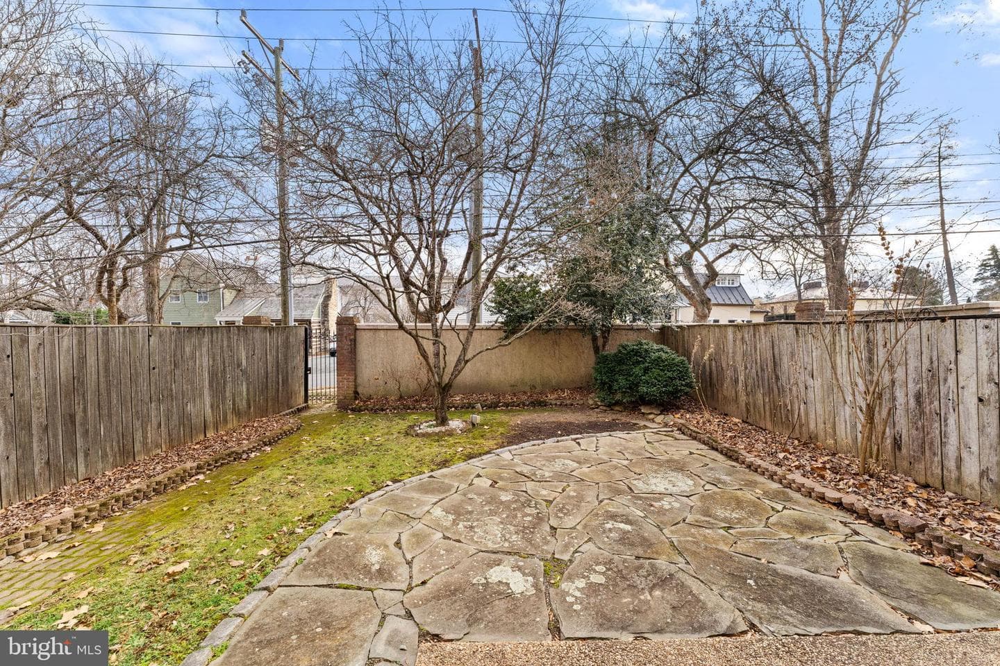 212 E Marshall Street photo 25