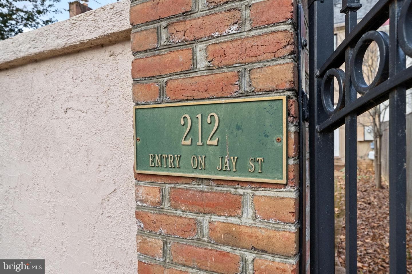 212 E Marshall Street photo 29