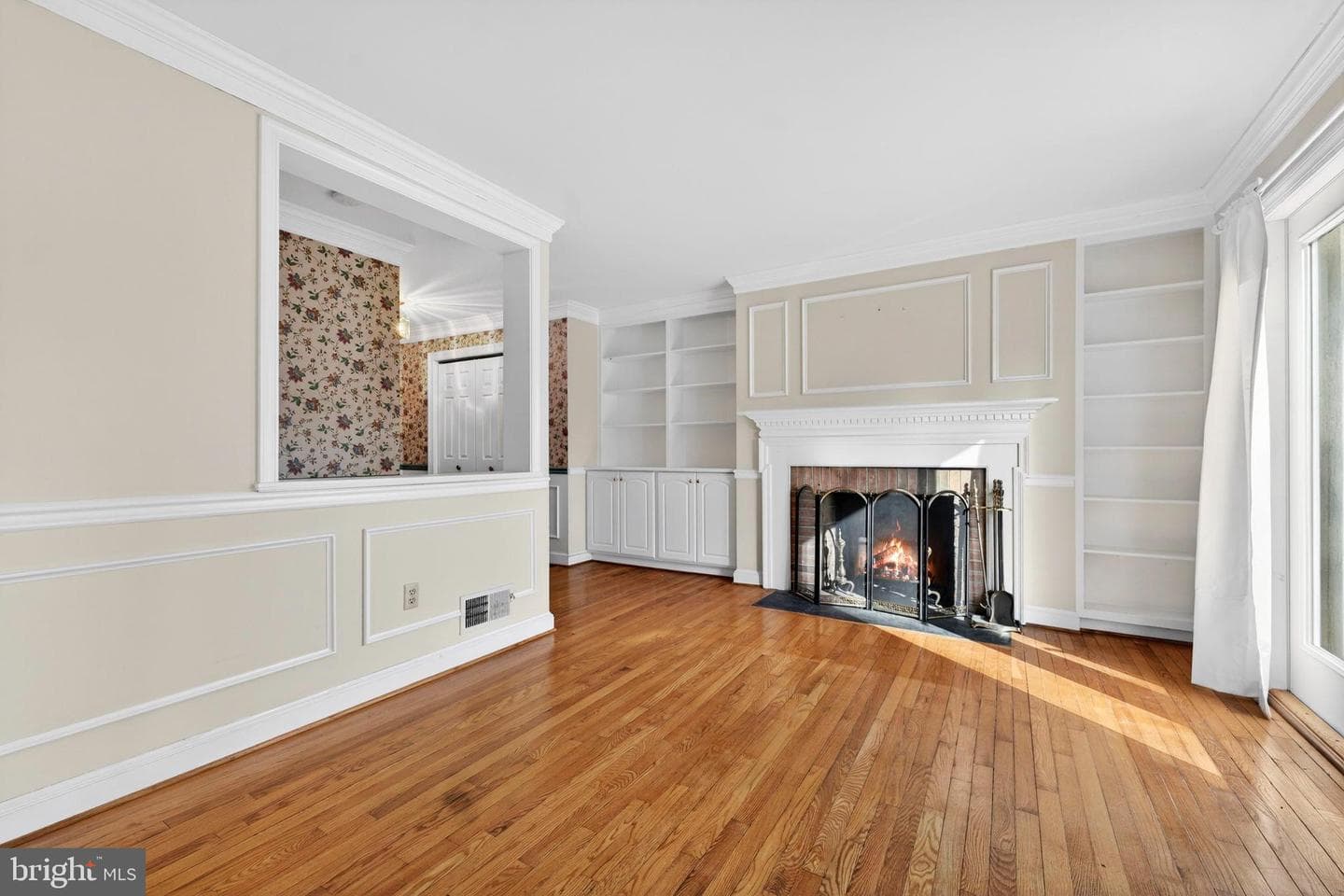 212 E Marshall Street photo 6
