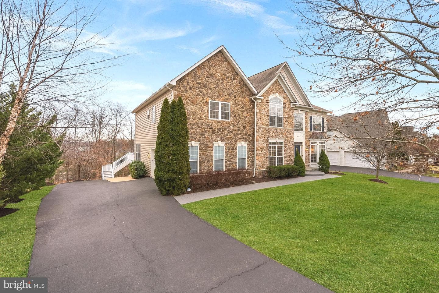 22558 Forest Run Drive photo 3