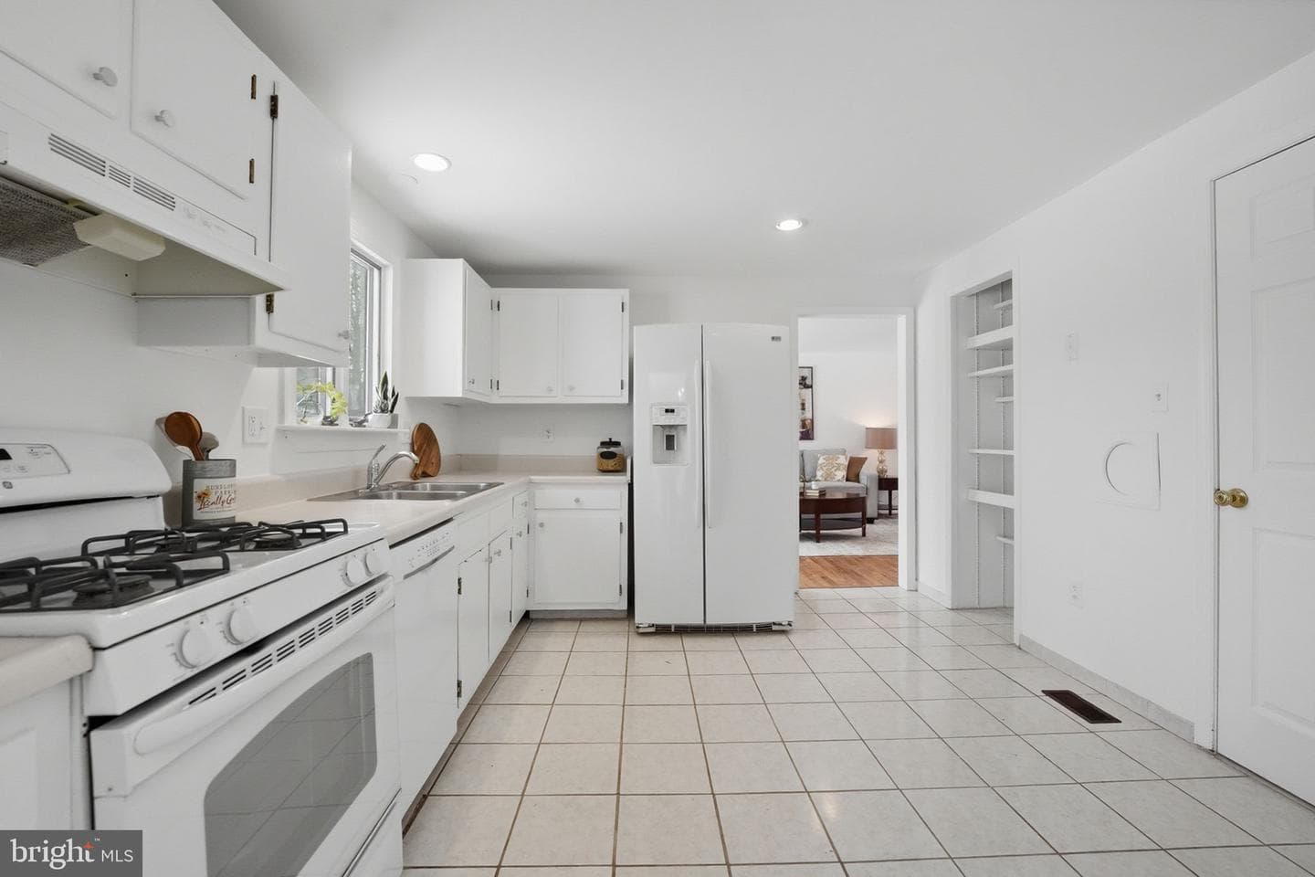 132 N Fillmore Avenue photo 14