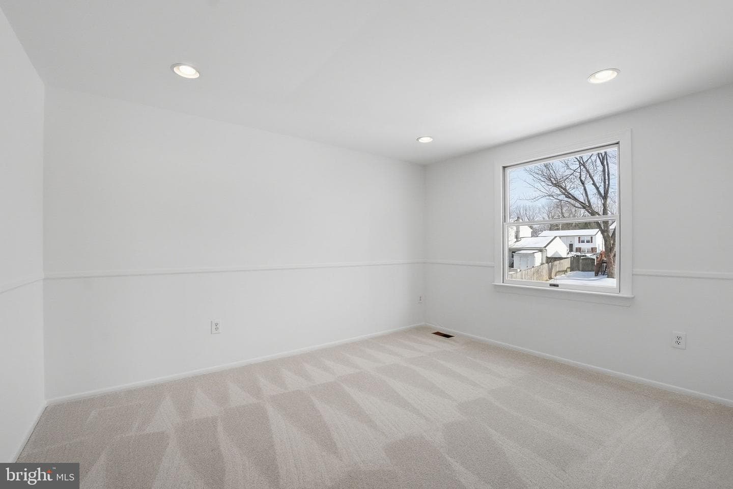 132 N Fillmore Avenue photo 23