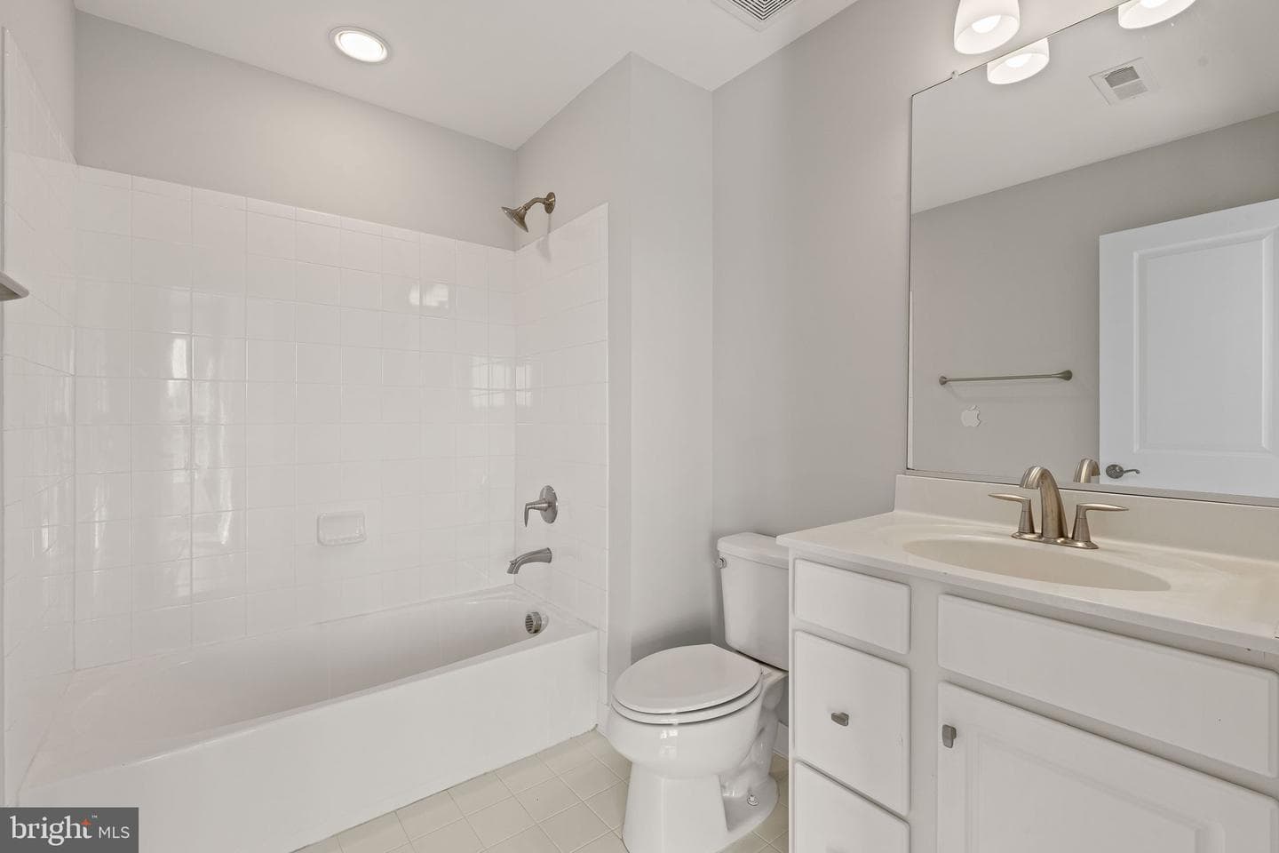 23041 Canyon Oak Court photo 38