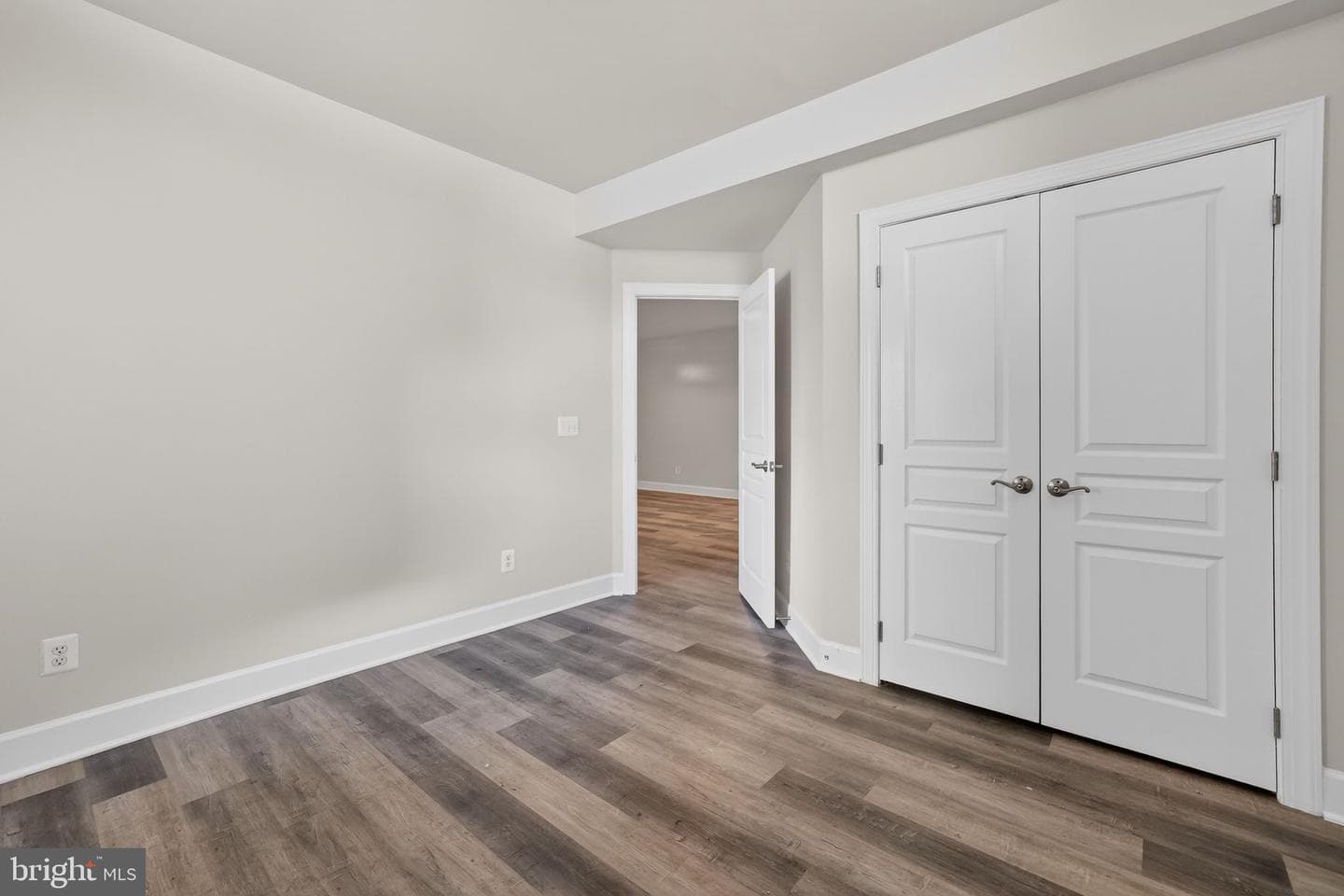 23106 Bronstein Lane photo 36