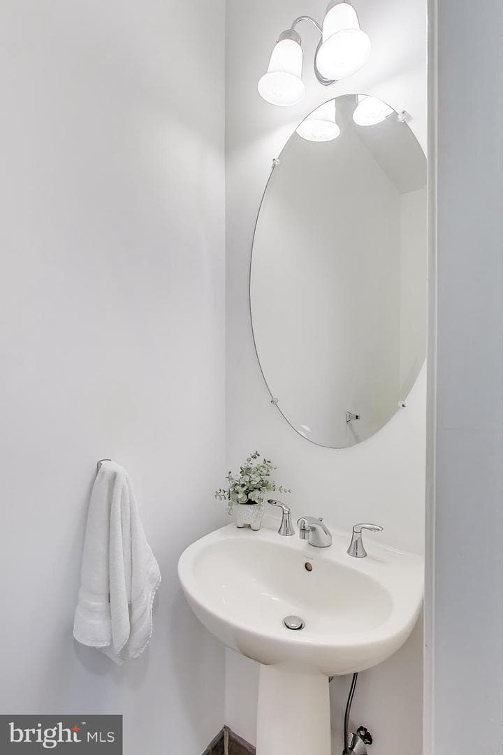 23516 Hopewell Manor Terrace photo 13