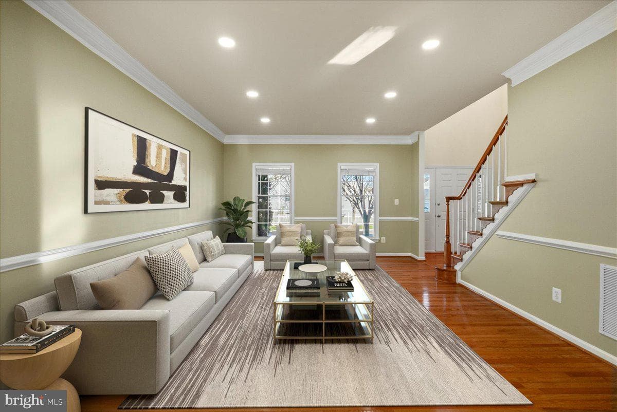 25413 Bradshaw Drive photo 4