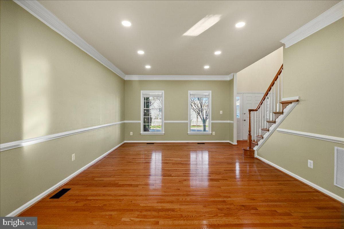 25413 Bradshaw Drive photo 5