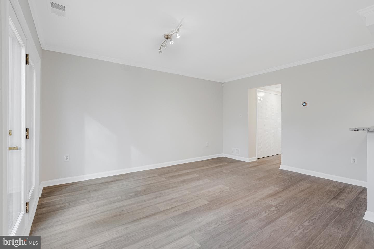 203 Greenfield Court photo 12