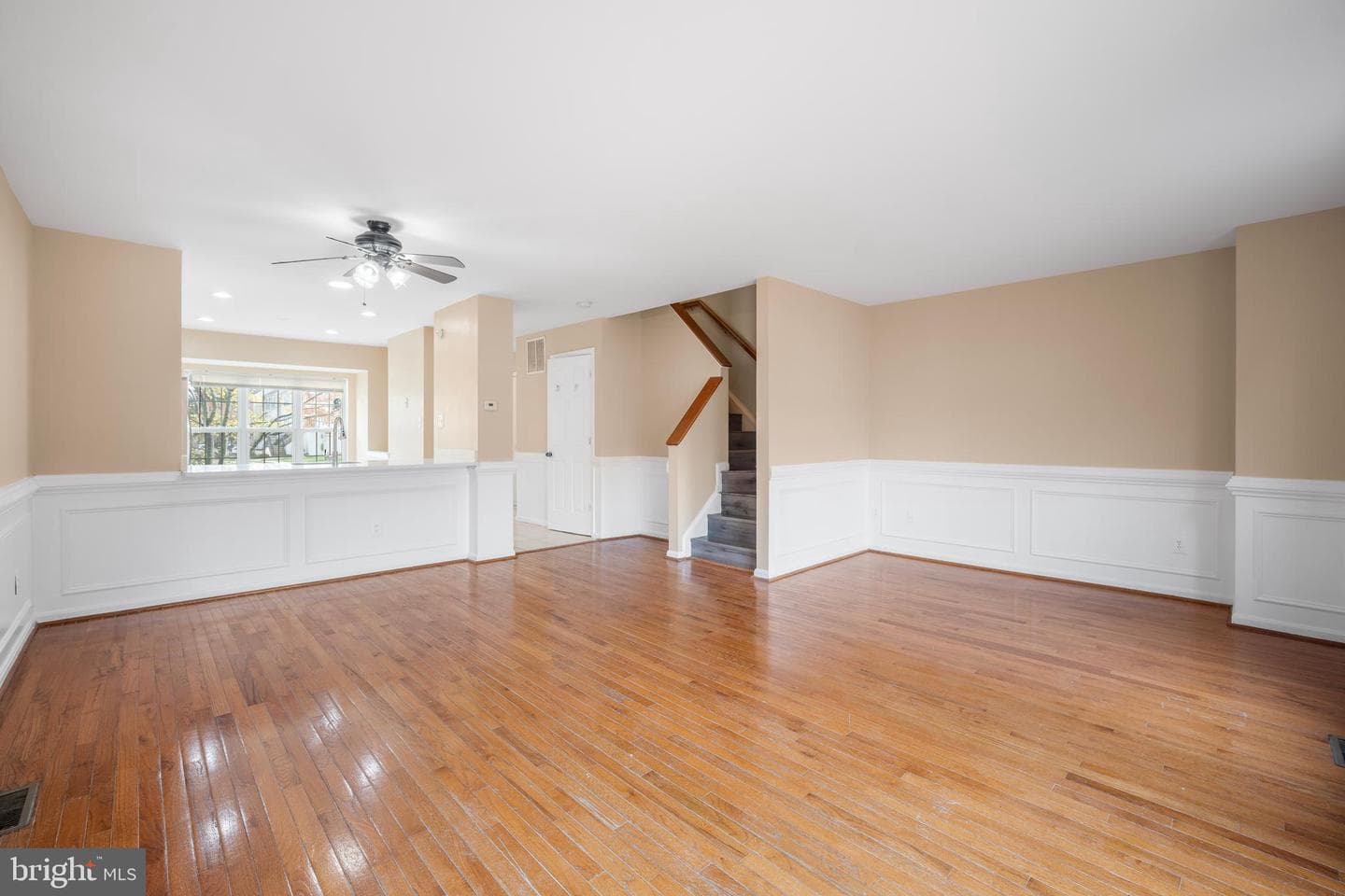 22078 Manning Square photo 11