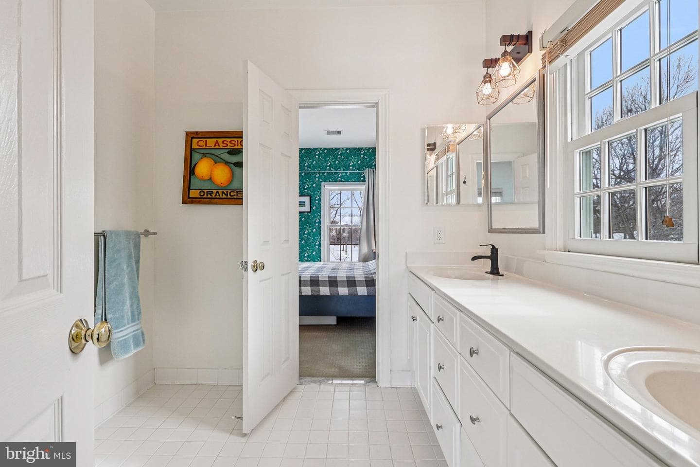 19075 Foxgreen Circle photo 45