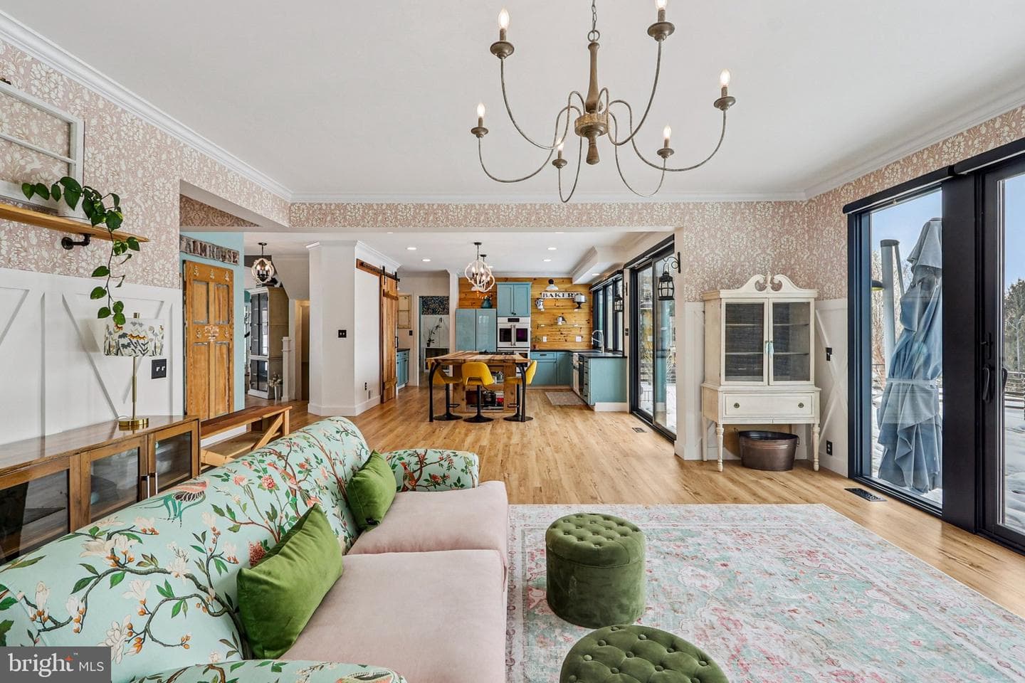 19075 Foxgreen Circle photo 8