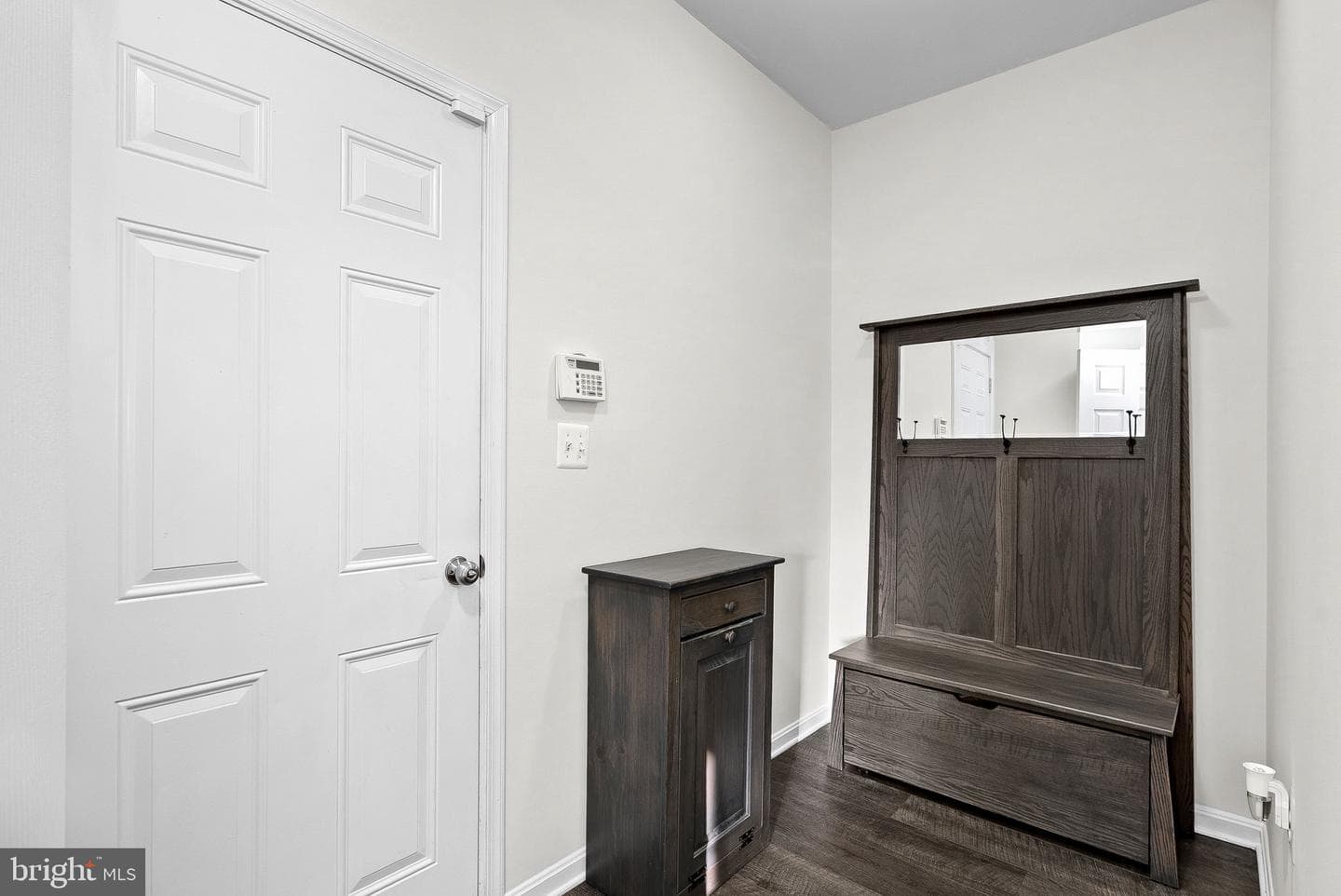 809 Devonshire Circle photo 16