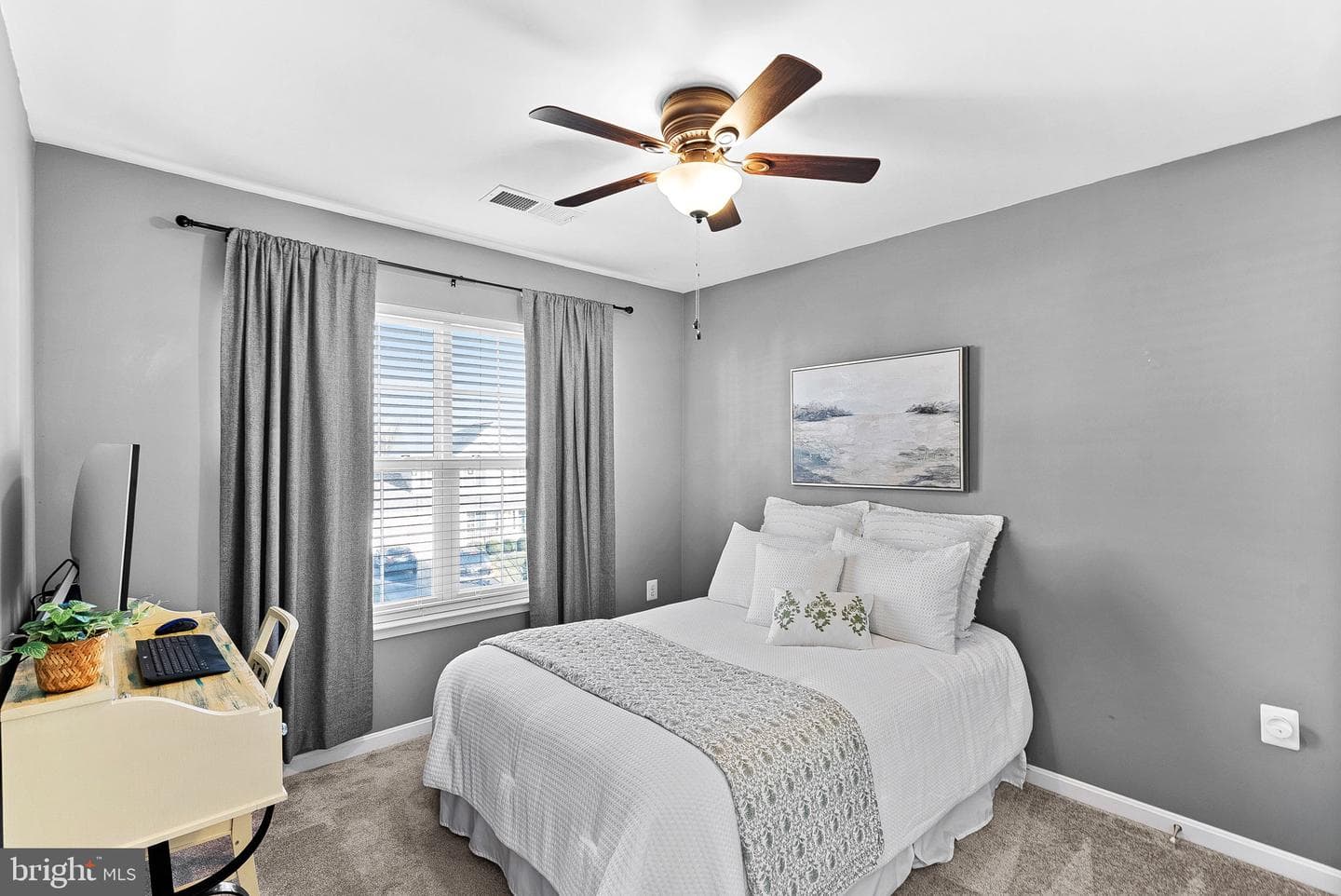 809 Devonshire Circle photo 24