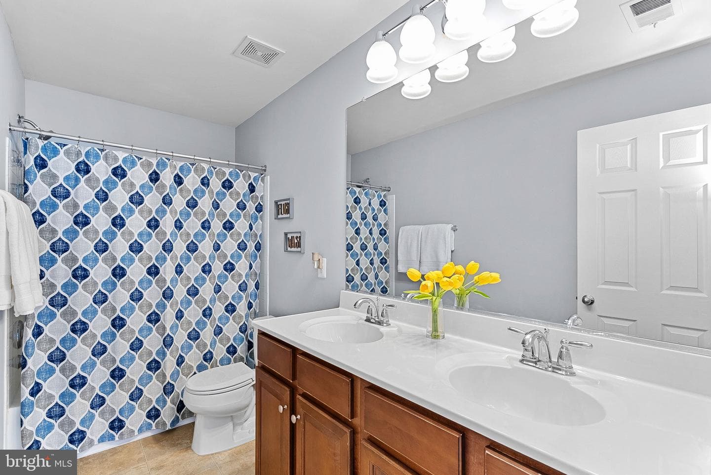809 Devonshire Circle photo 27