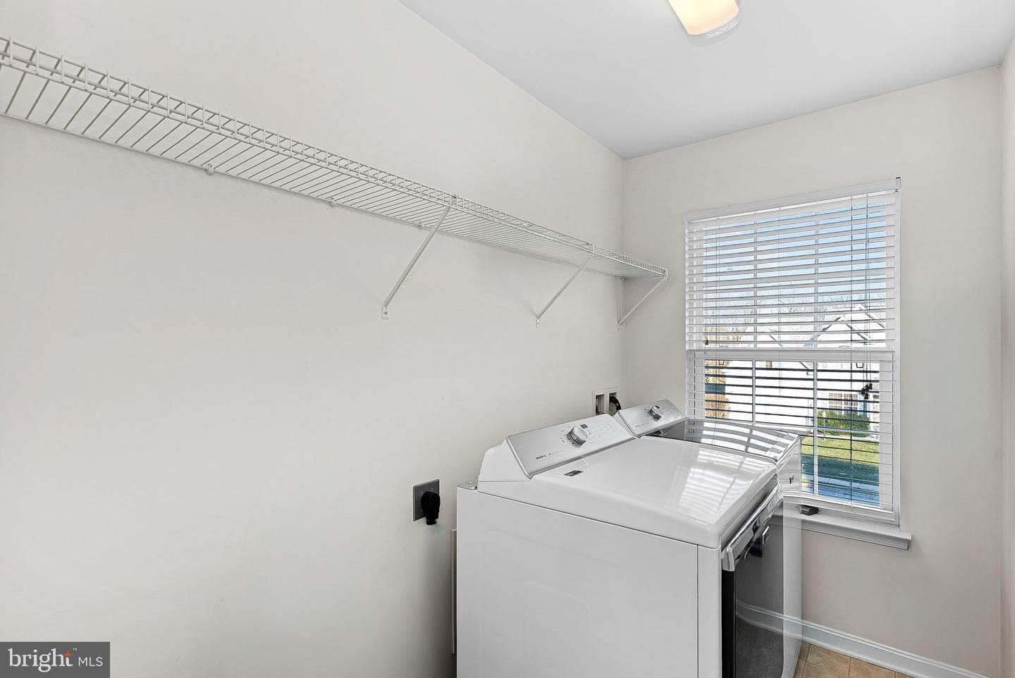 809 Devonshire Circle photo 28