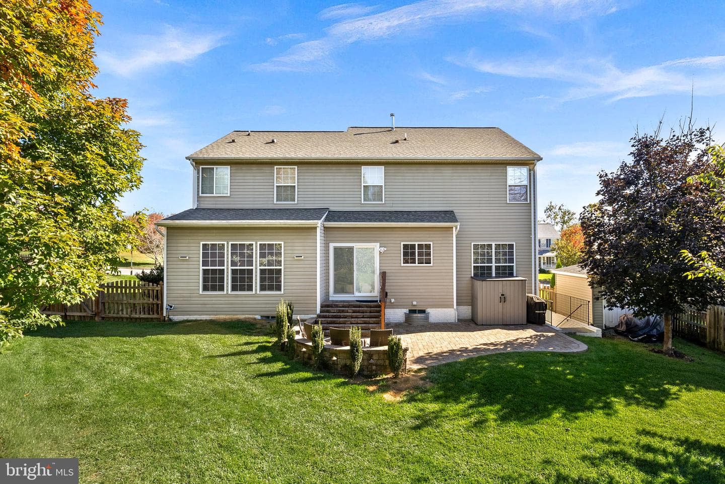 809 Devonshire Circle photo 32