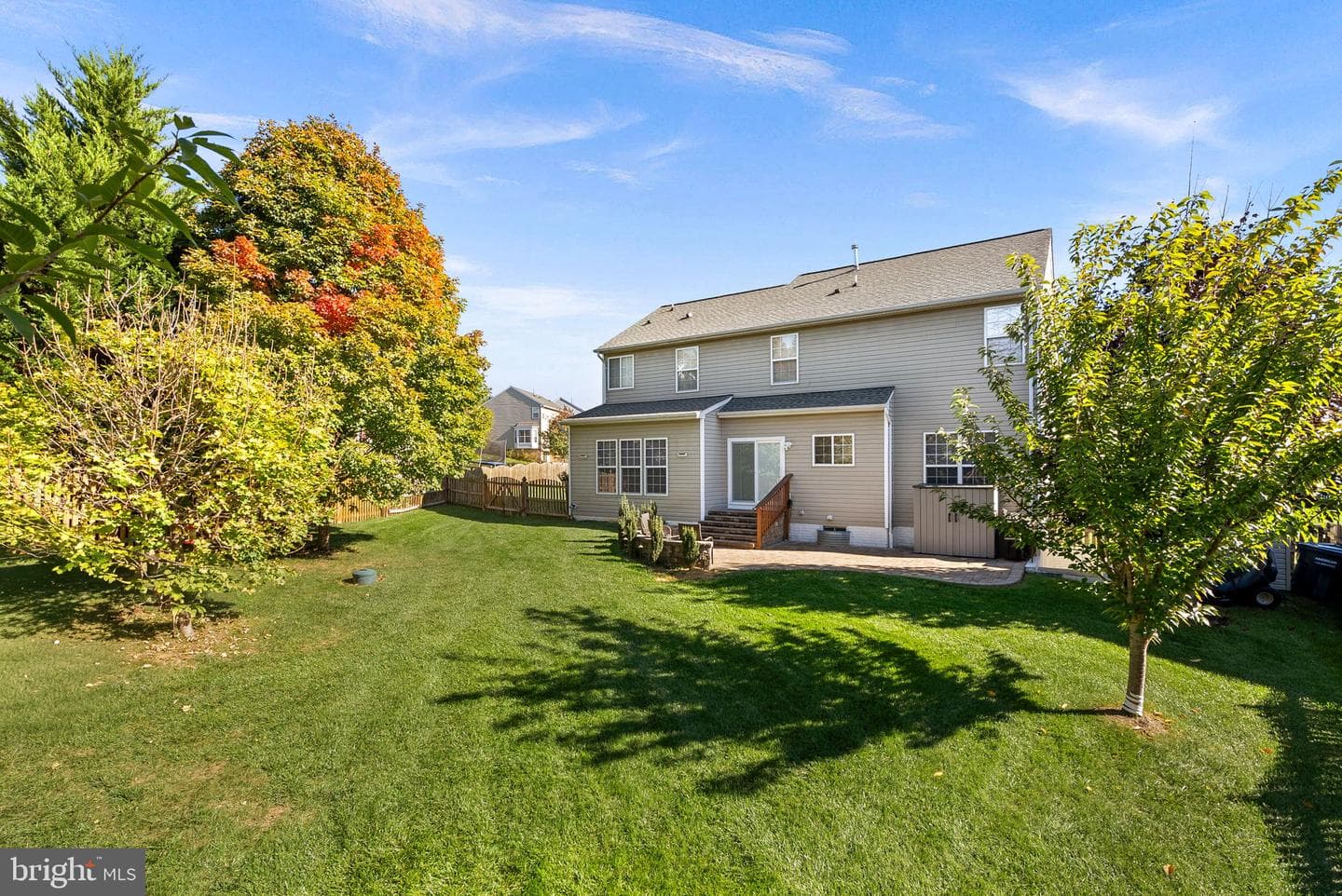 809 Devonshire Circle photo 33