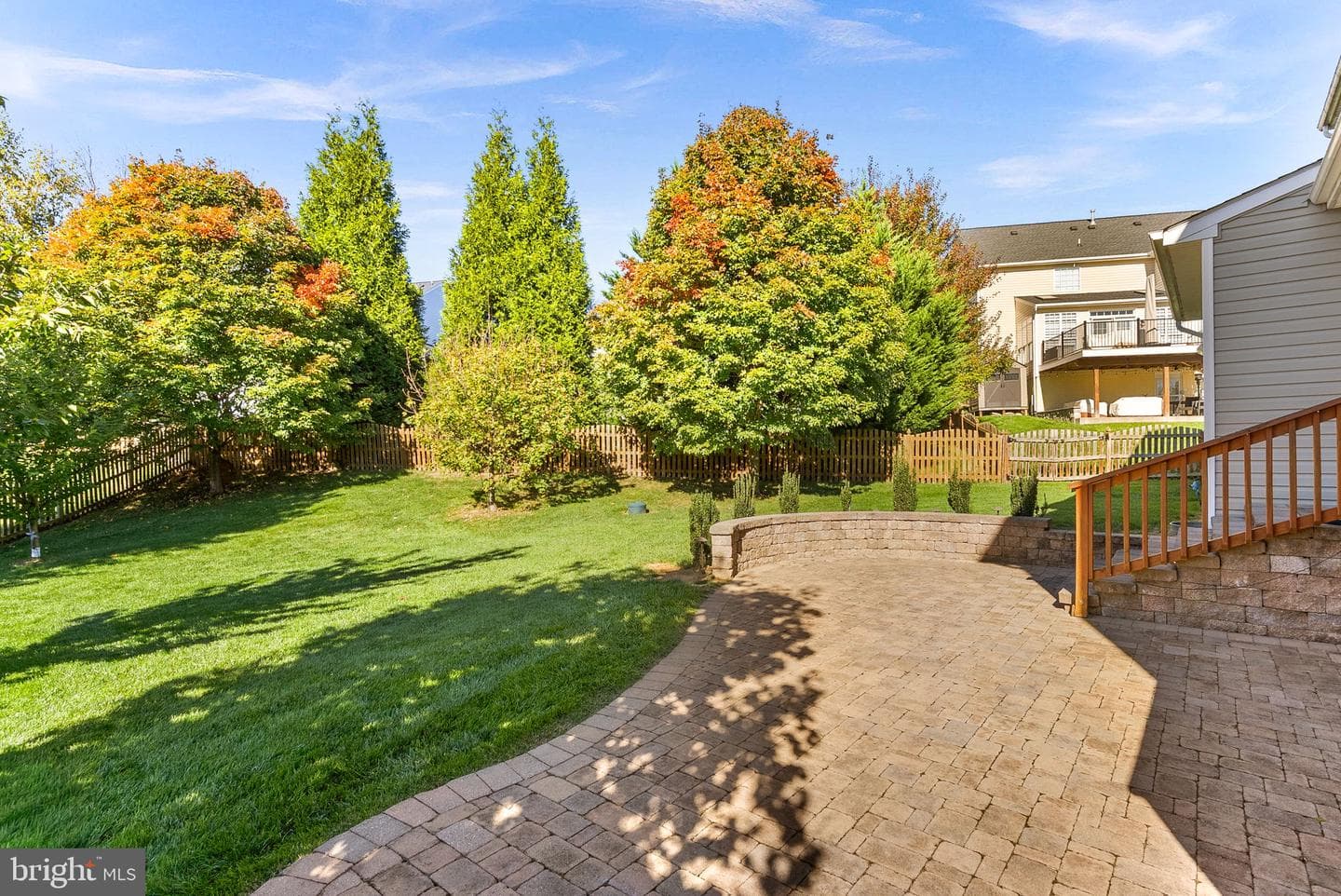 809 Devonshire Circle photo 34