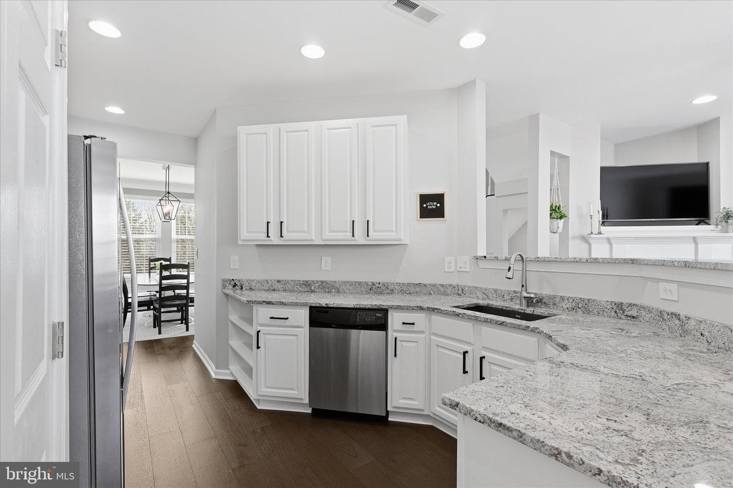 46164 Chester Terrace photo 12