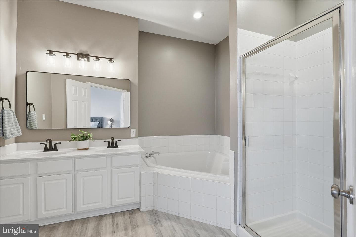 46164 Chester Terrace photo 26