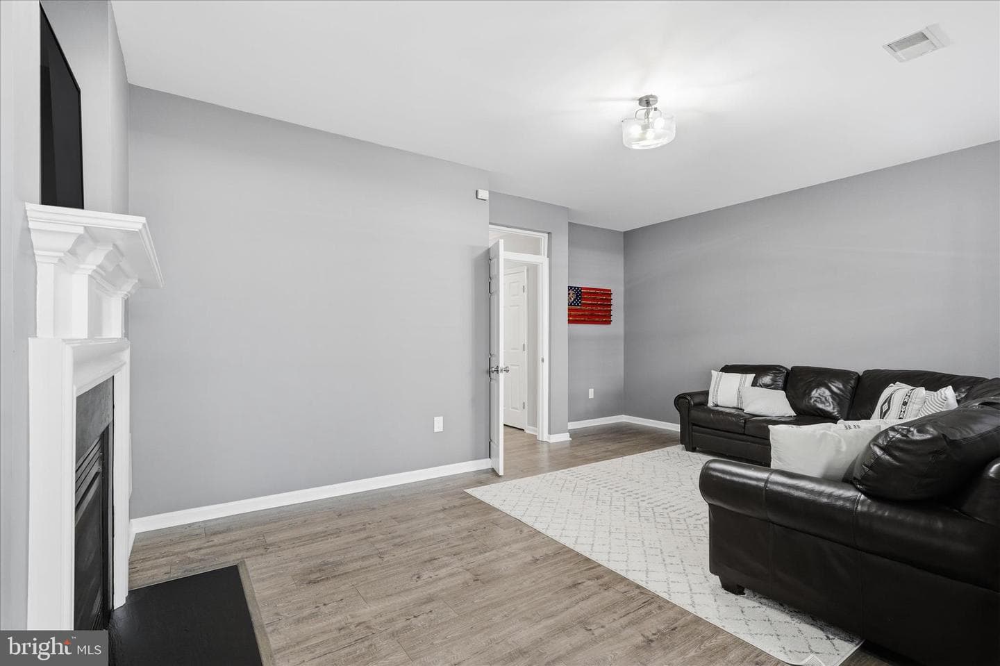 46164 Chester Terrace photo 6