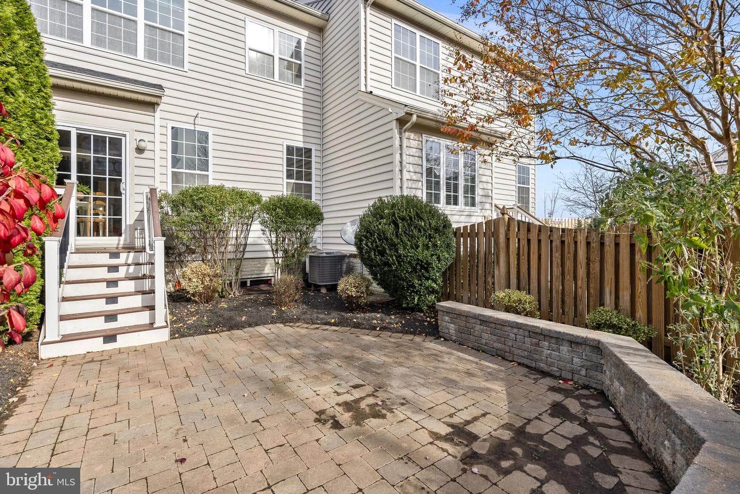 303 Dublin Square photo 33
