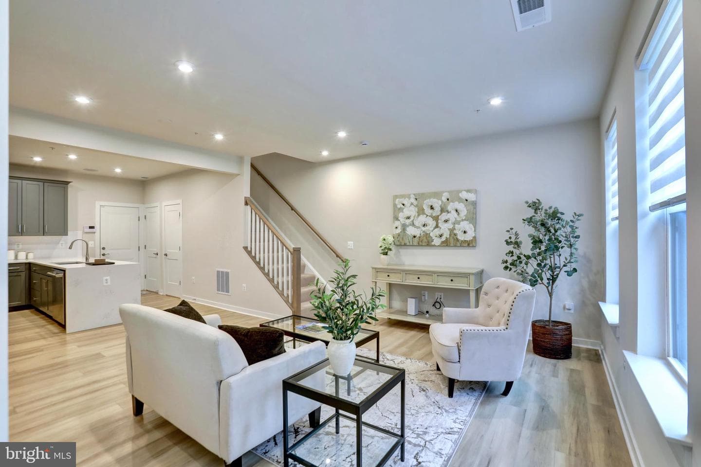 44531 Wolfhound Square photo 3